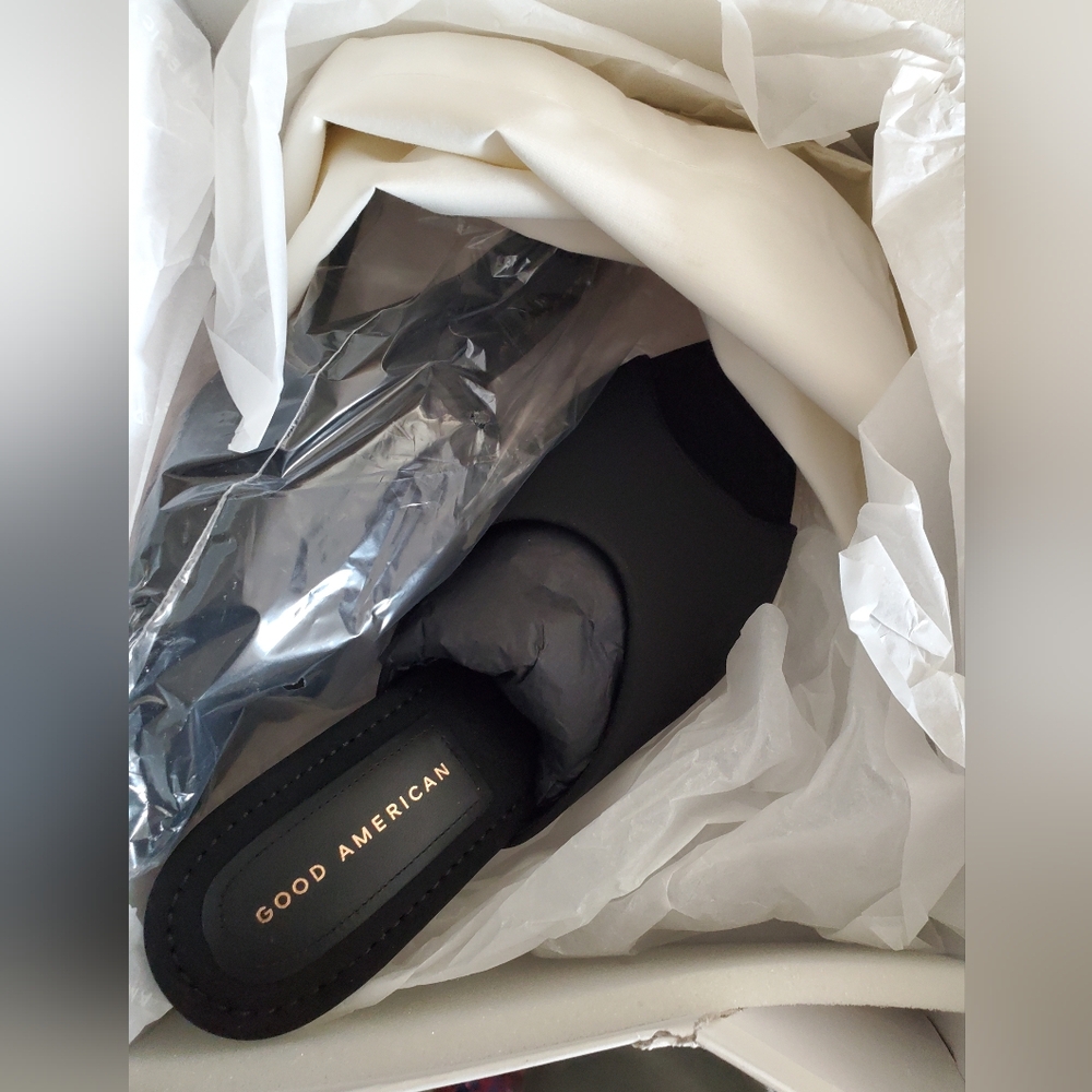 Good American Clear Wedge Sandal Open Toe 9 Neoprene Slip On GA368N-X Black.  - Picture 5 of 7